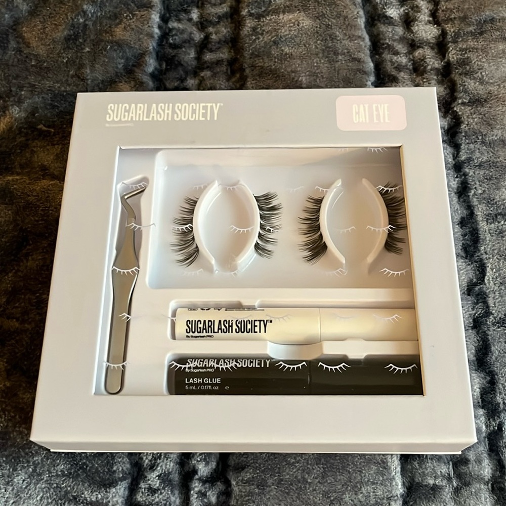 NWT Sugarlash Society Cat Eye Lash Set Starter Kit - Lashes, Tweezers, Glue